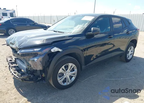 2025 Chevrolet Trax Fwd Ls z USA, uszkodzony, nr VIN KL77LFEP9SC287822